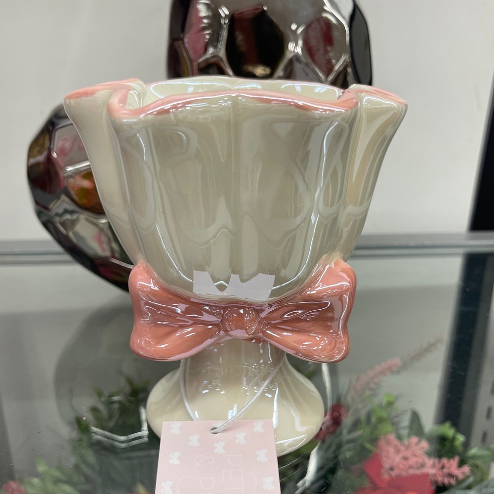 Pink Bow 🎀 Coquette Ceramic Mug Goblet Cup NWT viral